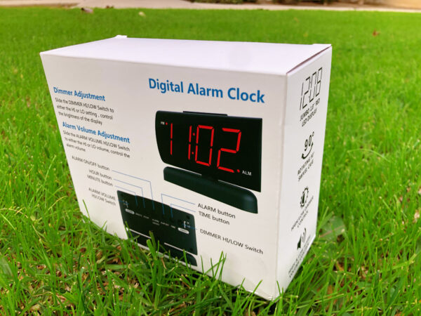 Despertador digital  con base giratoria grande, 2 niveles de brillo, ideal para  mesilla de noche.: imagen 2